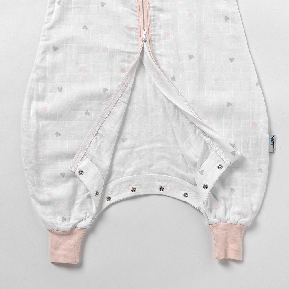 Muslin Sleeping Bag with Feet - 0.5 TOG_Hearts_foot area_412